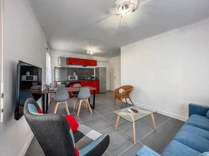 1 Bedroom Apartment