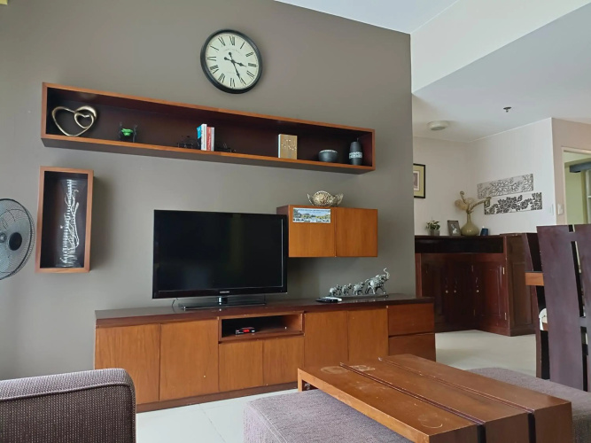 Miranda 514B by Raquel's Place at Pico de Loro
