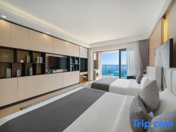 Standard Twin room with sea view