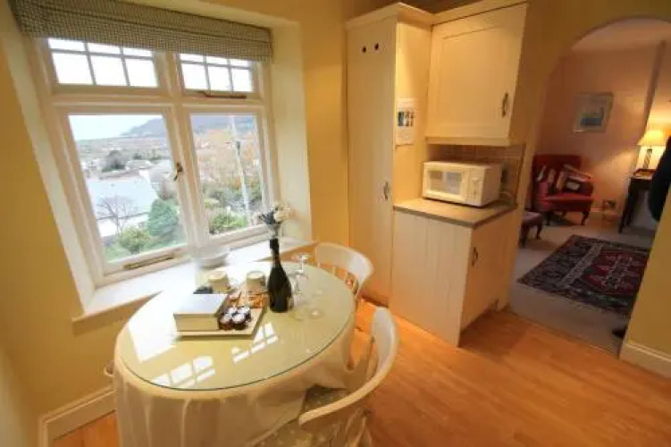 Hurlestone Apartment