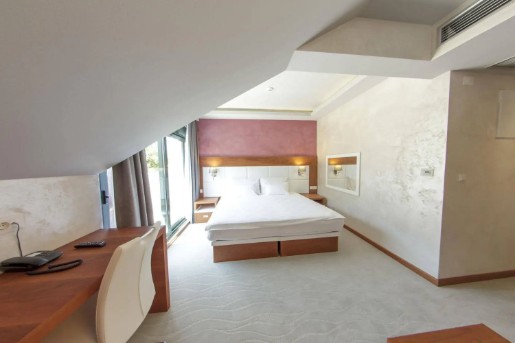 Porto In Hotel