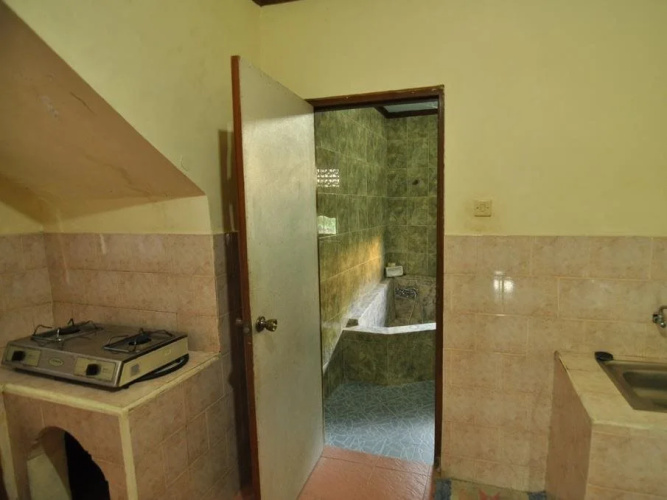 Redjon Guest House