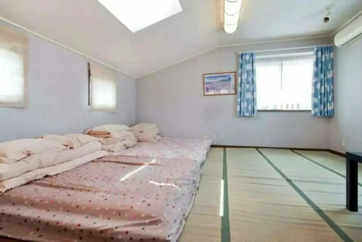 Bed in Dorm