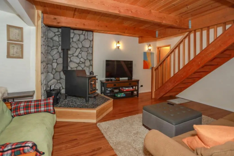 Cedar Chalet #1980