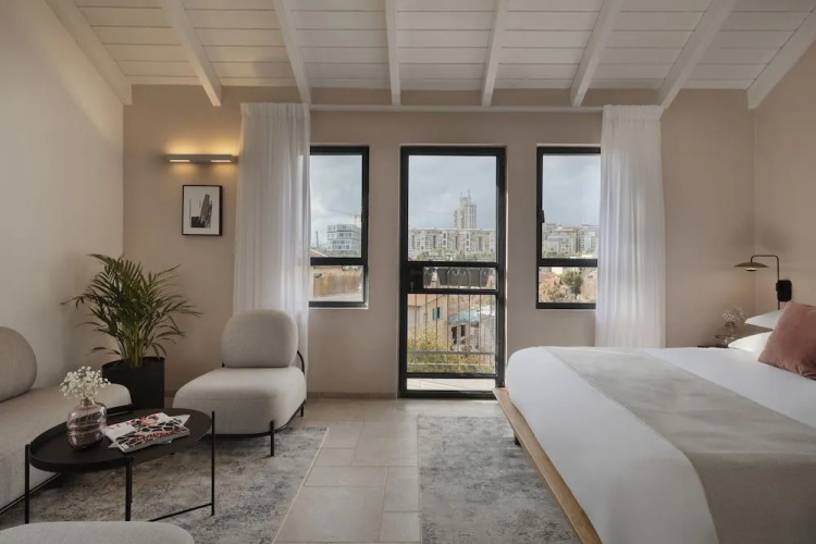 Villa Albi - Machne Yehuda Hotel