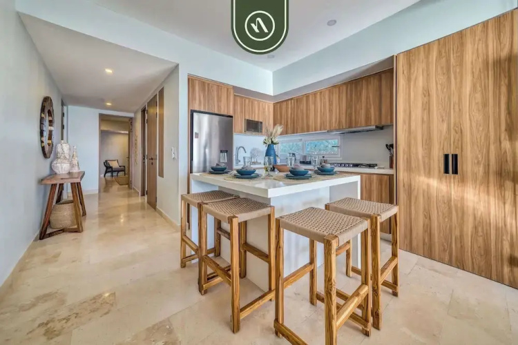 Amazing Oceanfront 1BR Condo - Rooftop Pool