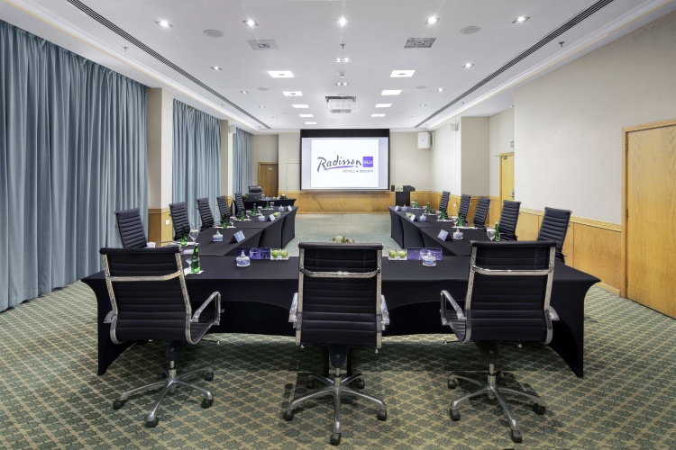 Radisson Blu Hotel & Resort, Al Ain photo 17