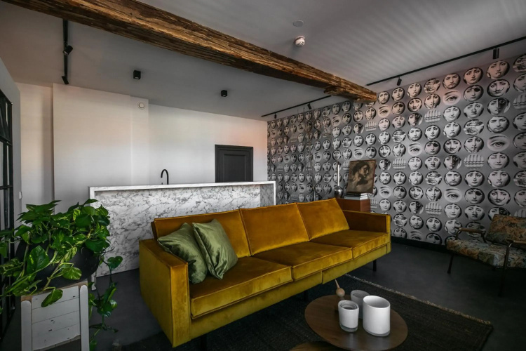 B&B N10