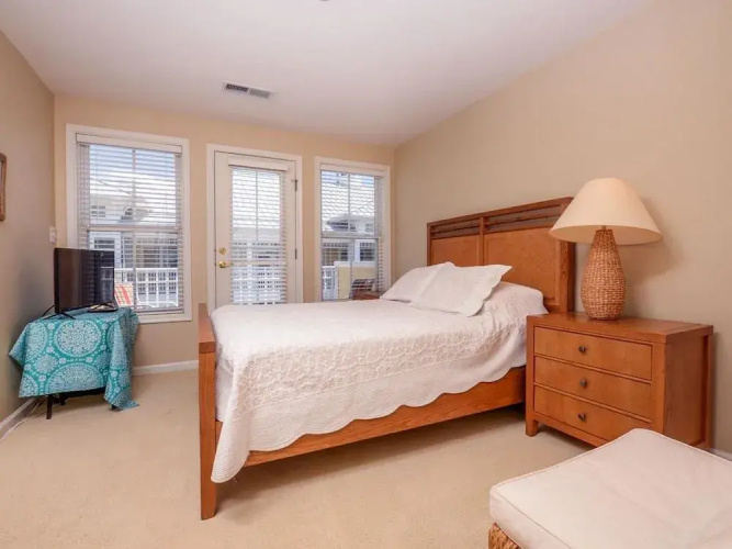 Island Edge Drive 28
