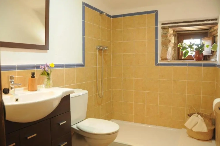 3 Bedrooms Double Apartment