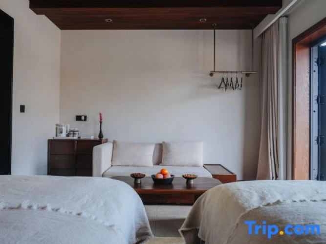Standard Triple Family room