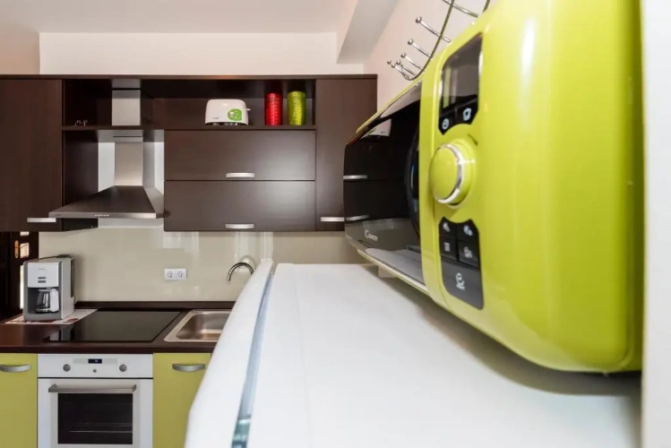 2 Bedrooms Apartment