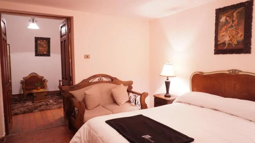 Deluxe Suite