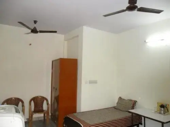 Raghav's Royal Residency