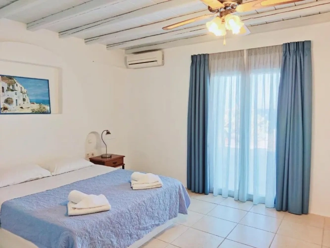 3 Bedrooms Villa