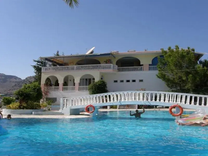 Pefkos Garden