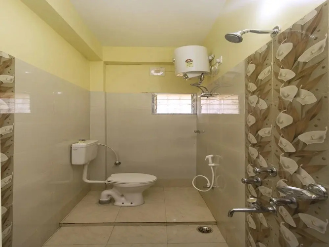 Comfort Zone By OYO Rooms