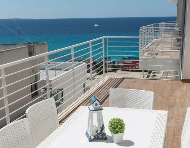 2 Bedrooms Apartment with balcony