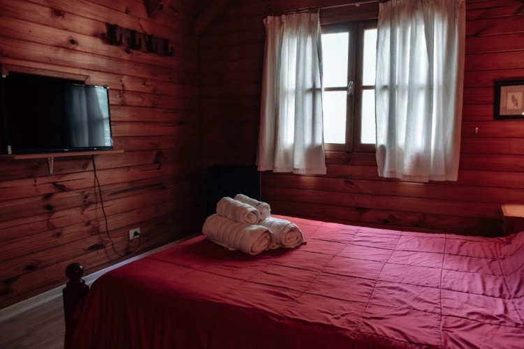 2 Bedrooms Bungalow