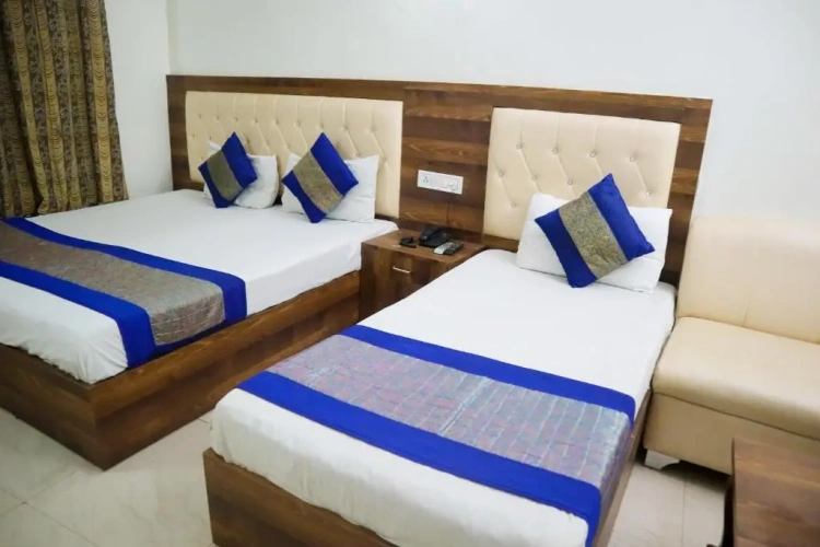 Deluxe Triple room