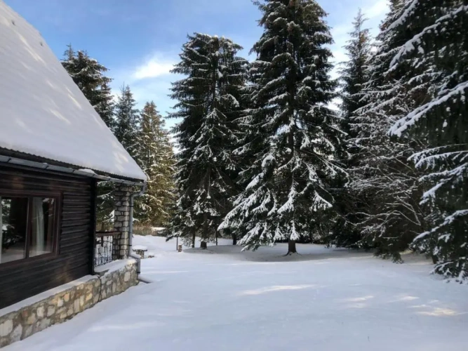 2 Bedrooms Cottage