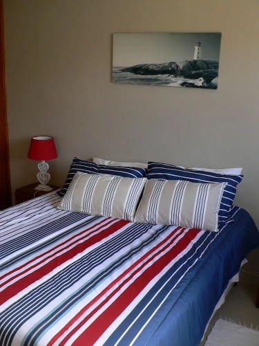 5 Bedrooms Cottage
