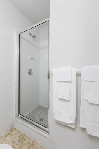 Concord Square Suites