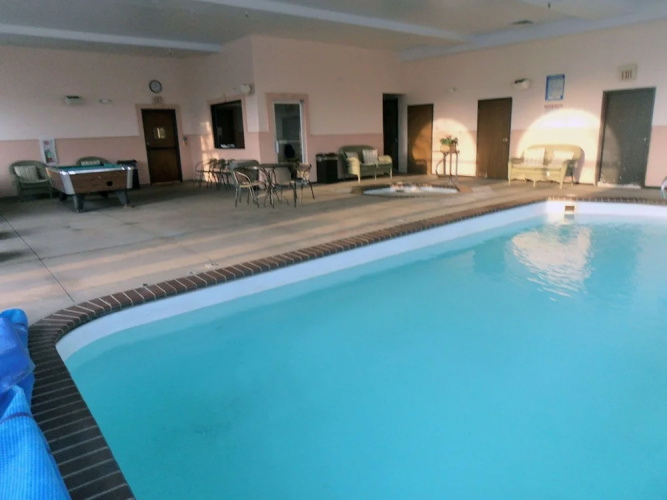 Super 8 Thermopolis