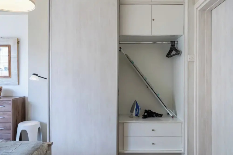 Berries 1-BR Apt in Larnaca