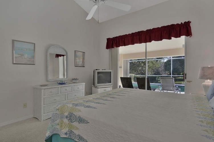 Sunbury Court Home