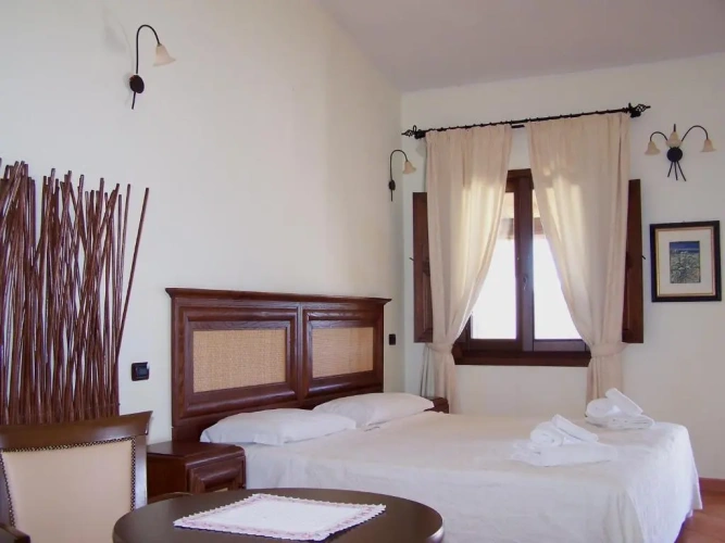 Standard Double room with lake view