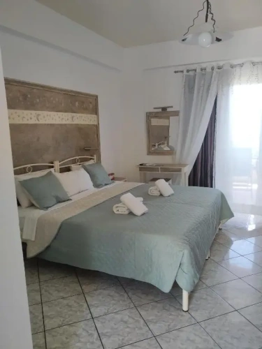 Studio with sea view