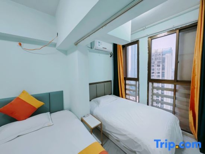 Deluxe Triple Suite