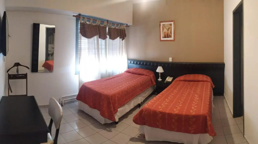 Hotel Crystal
