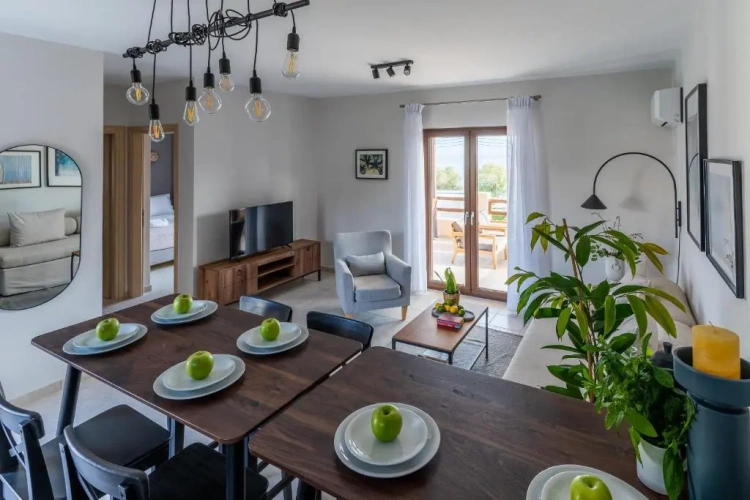 2 Bedrooms Cottage