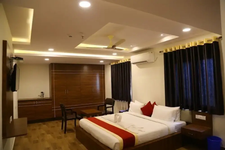 Hotel M Grand