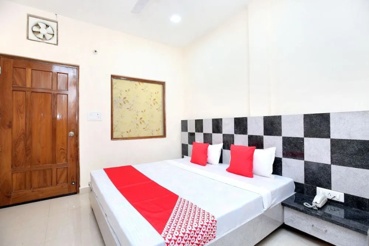 Oyo 26654 Swaran Cottage