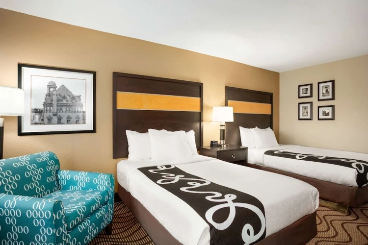 Classic Quadruple room
