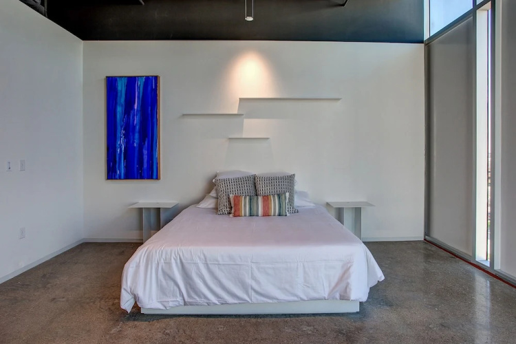 Hotel Revel