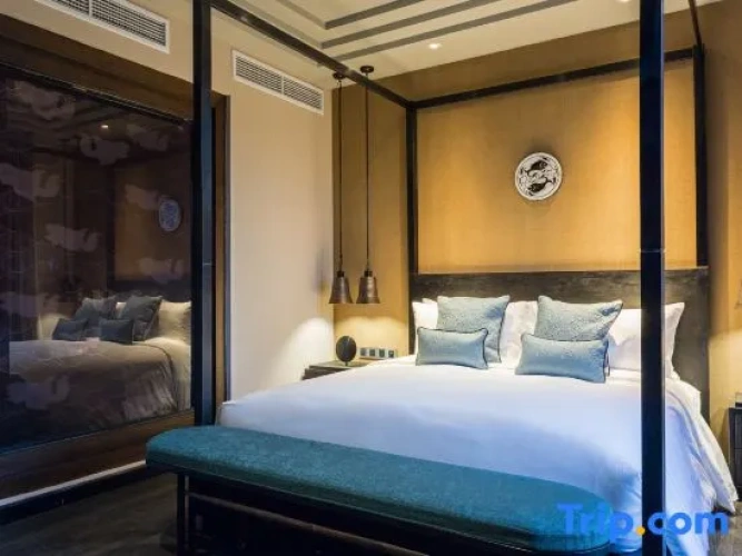 Quadruple Suite with river view