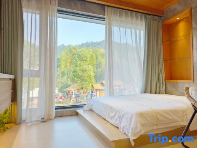 Family Suite with courtyard view