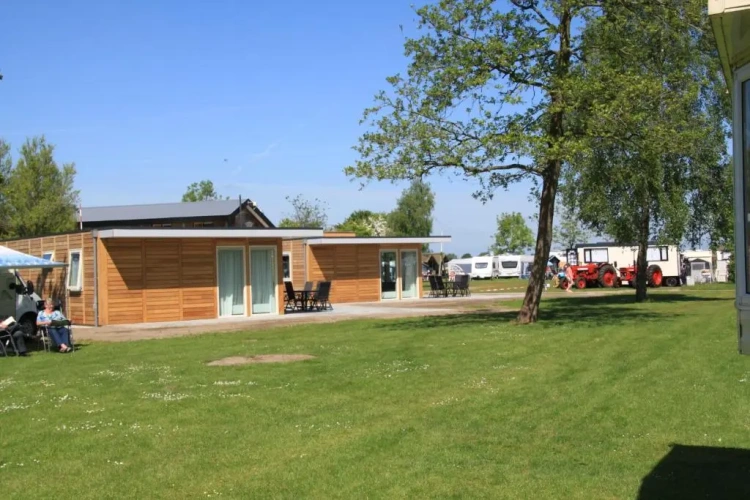 3 Bedrooms Bungalow