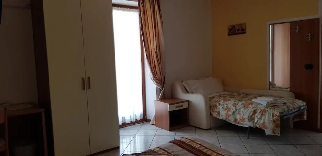 Standard Triple room with balcony and with mountain view