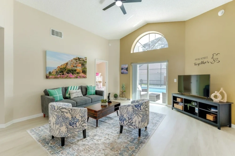 4 Bedrooms Cottage