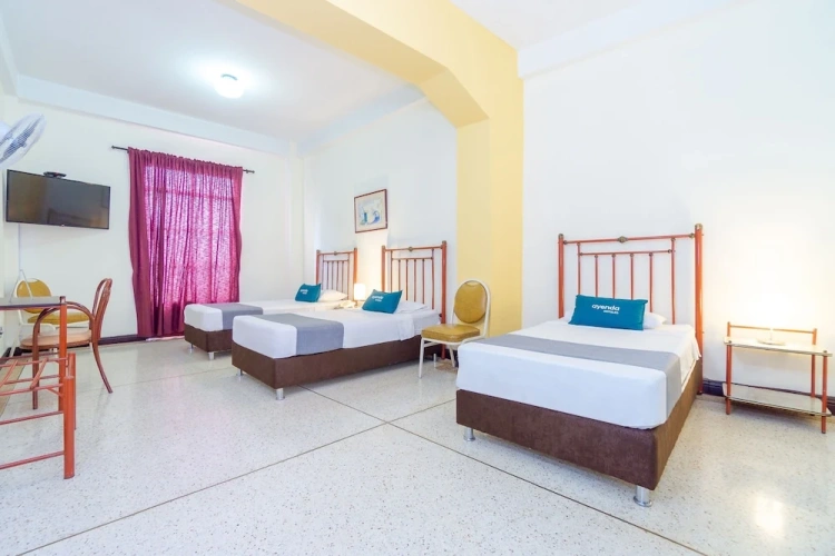 Standard Triple room