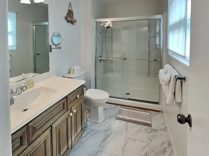 John Silver Cottage by Ryson Vacation Rentals
