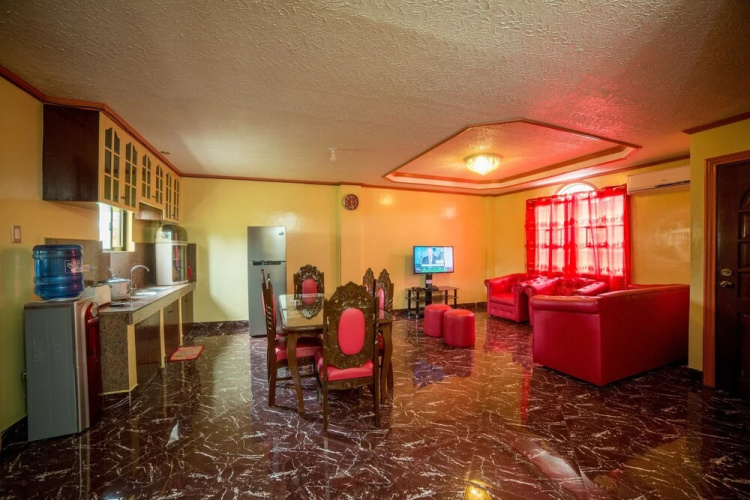 JenJen's House Rental