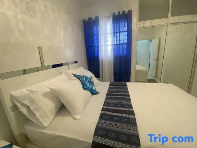 3 Bedrooms Apartment