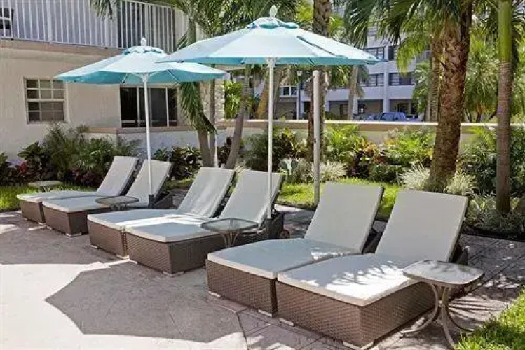 Suites at Coral Reef Resort