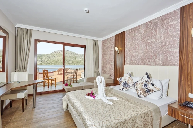 Standard room with balcony